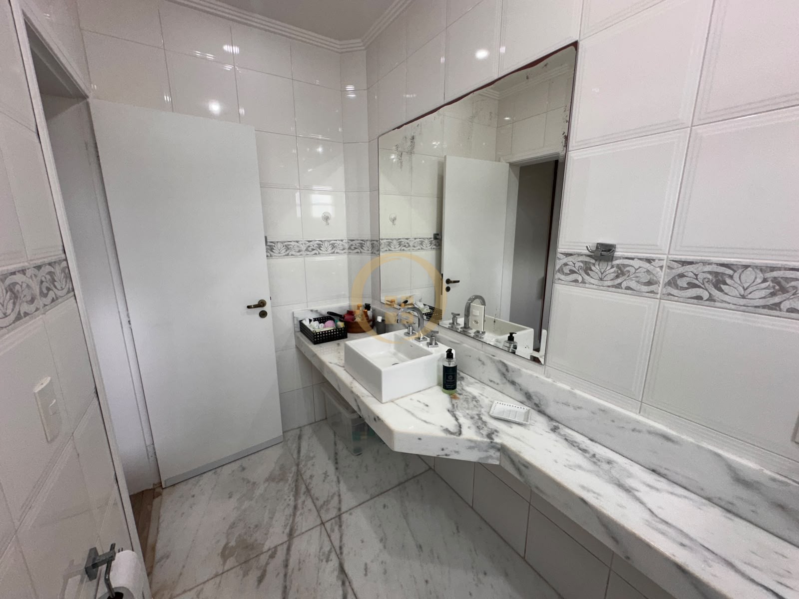 Apartamento-4-dormitorios-Pitangueiras