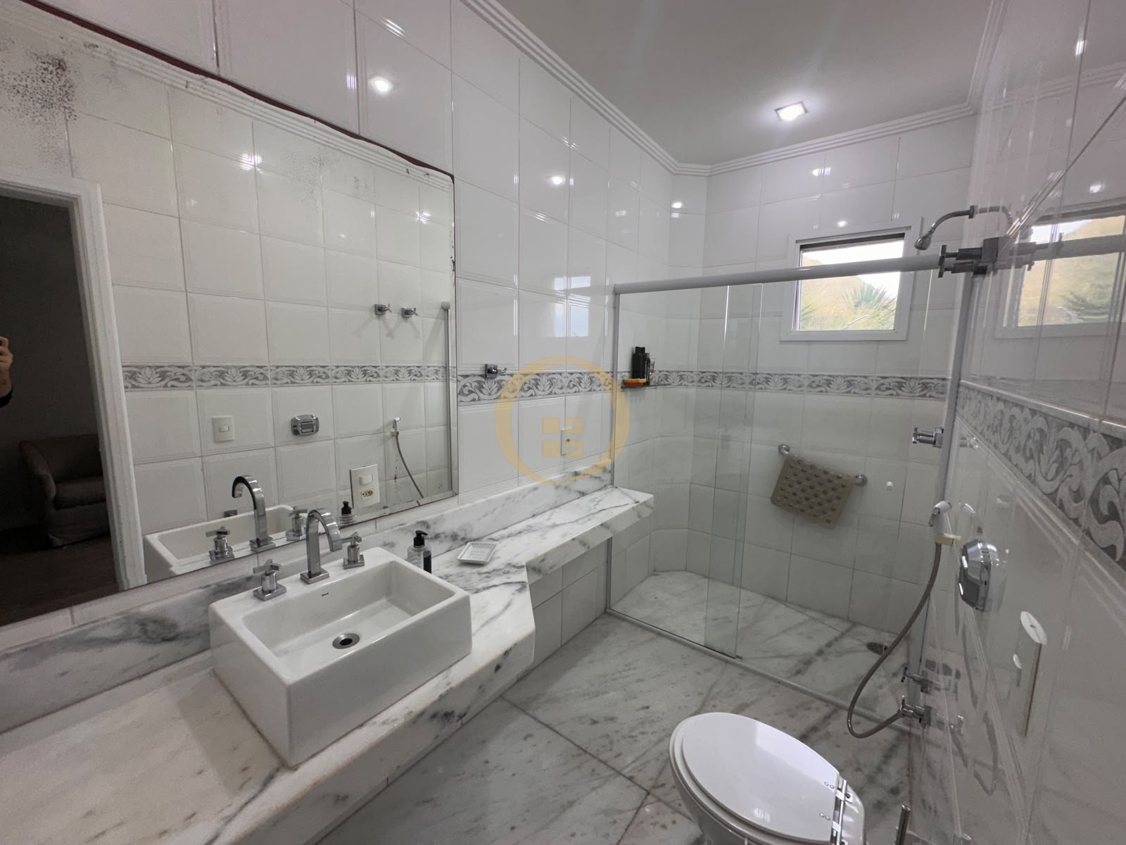 Apartamento-4-dormitorios-Pitangueiras