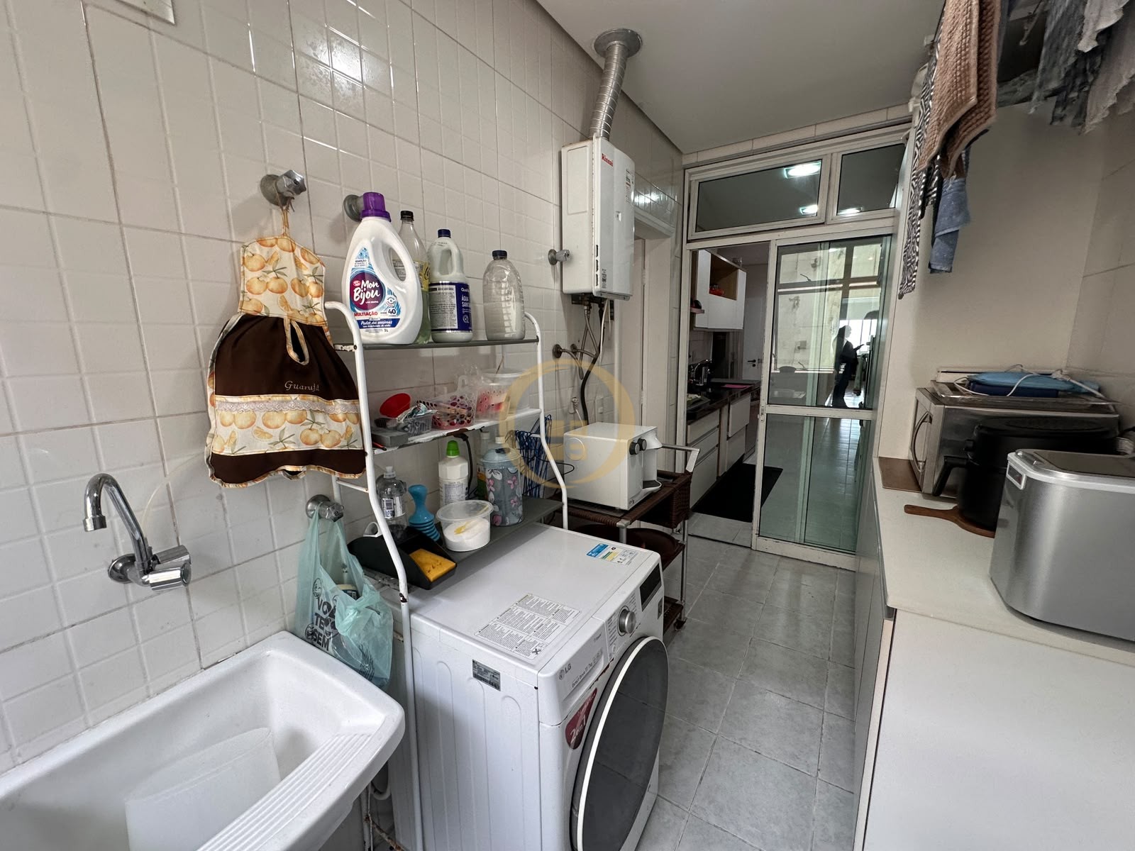 Apartamento-4-dormitorios-Pitangueiras