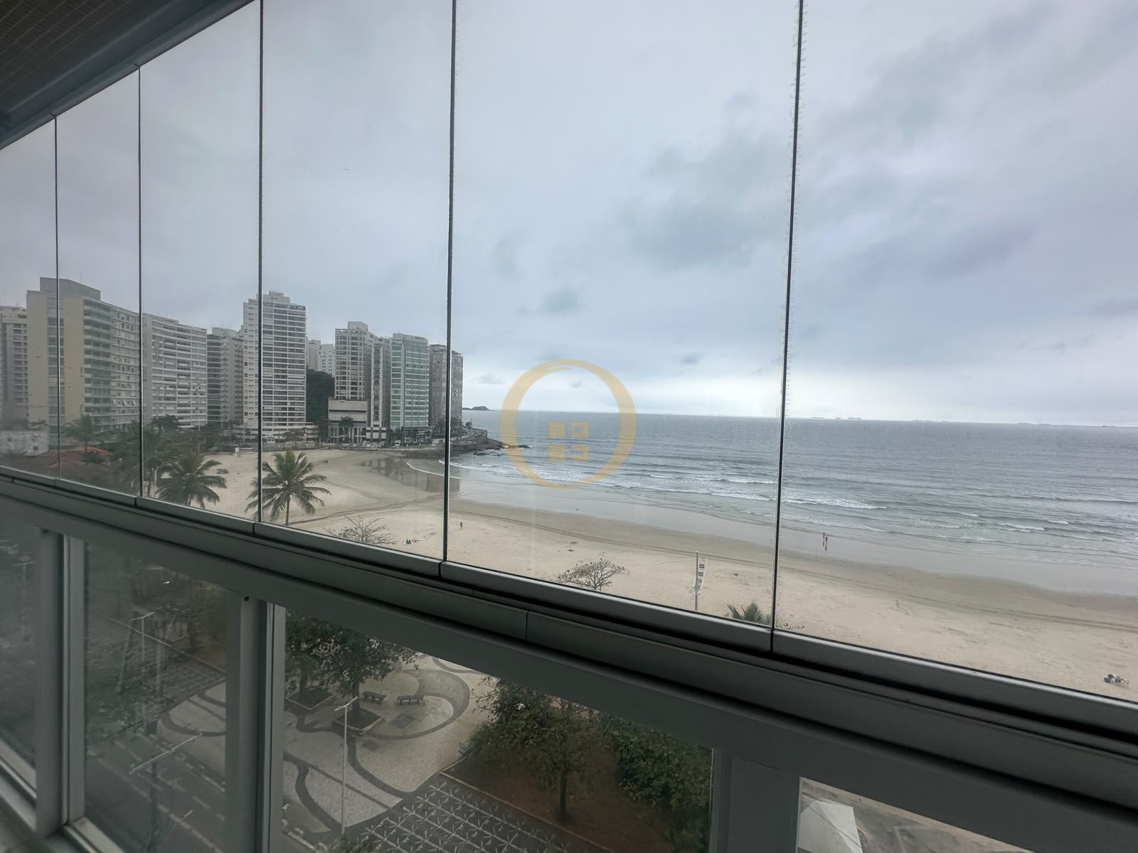 Apartamento-4-dormitorios-Pitangueiras